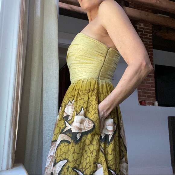 Anthropologie Dresses & Skirts - Anthropologie Vanessa Virginia straplesss dress